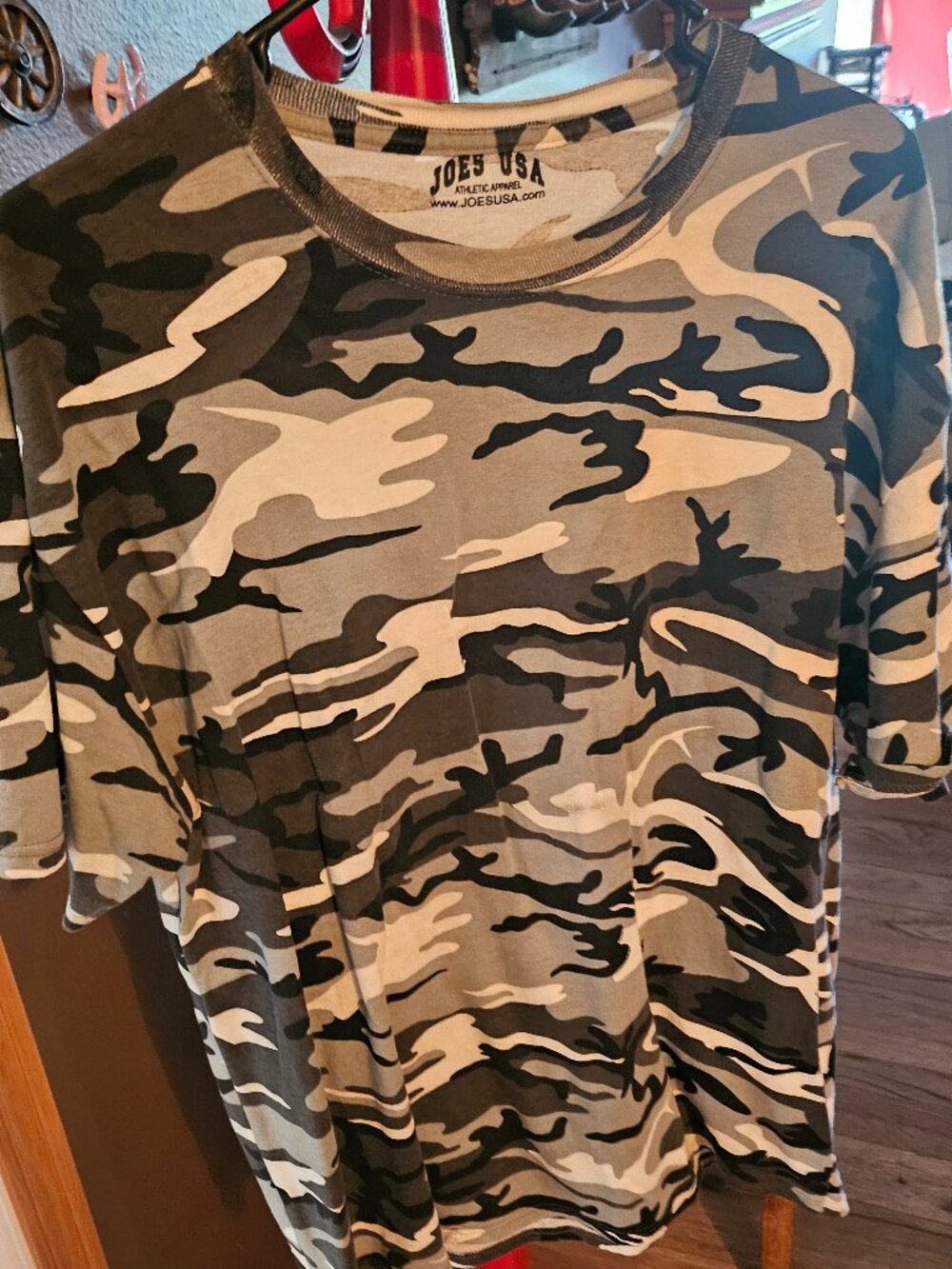 Mens XL Joes Usa Black Gray White SS Cameo Tee